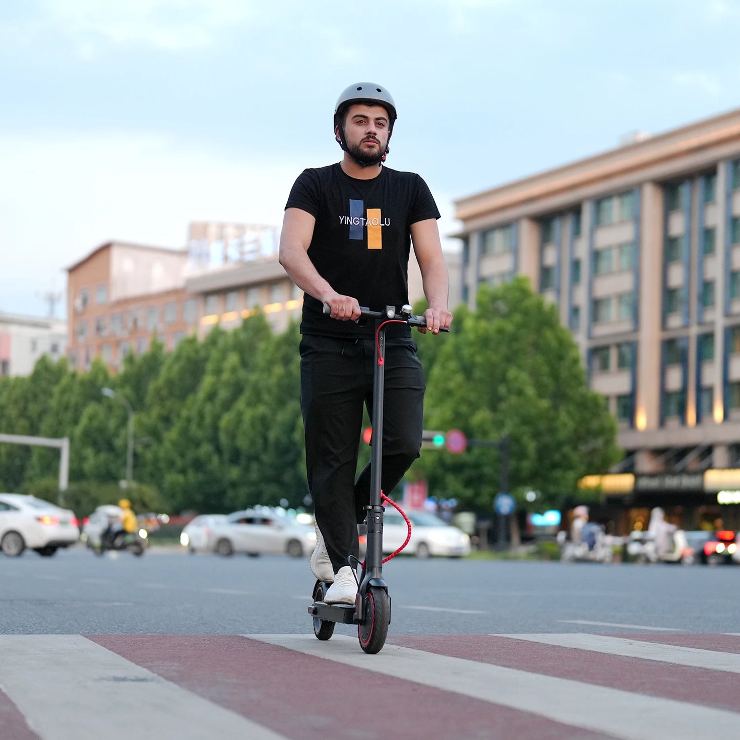 HEZZO 350W 10.4Ah Scooter